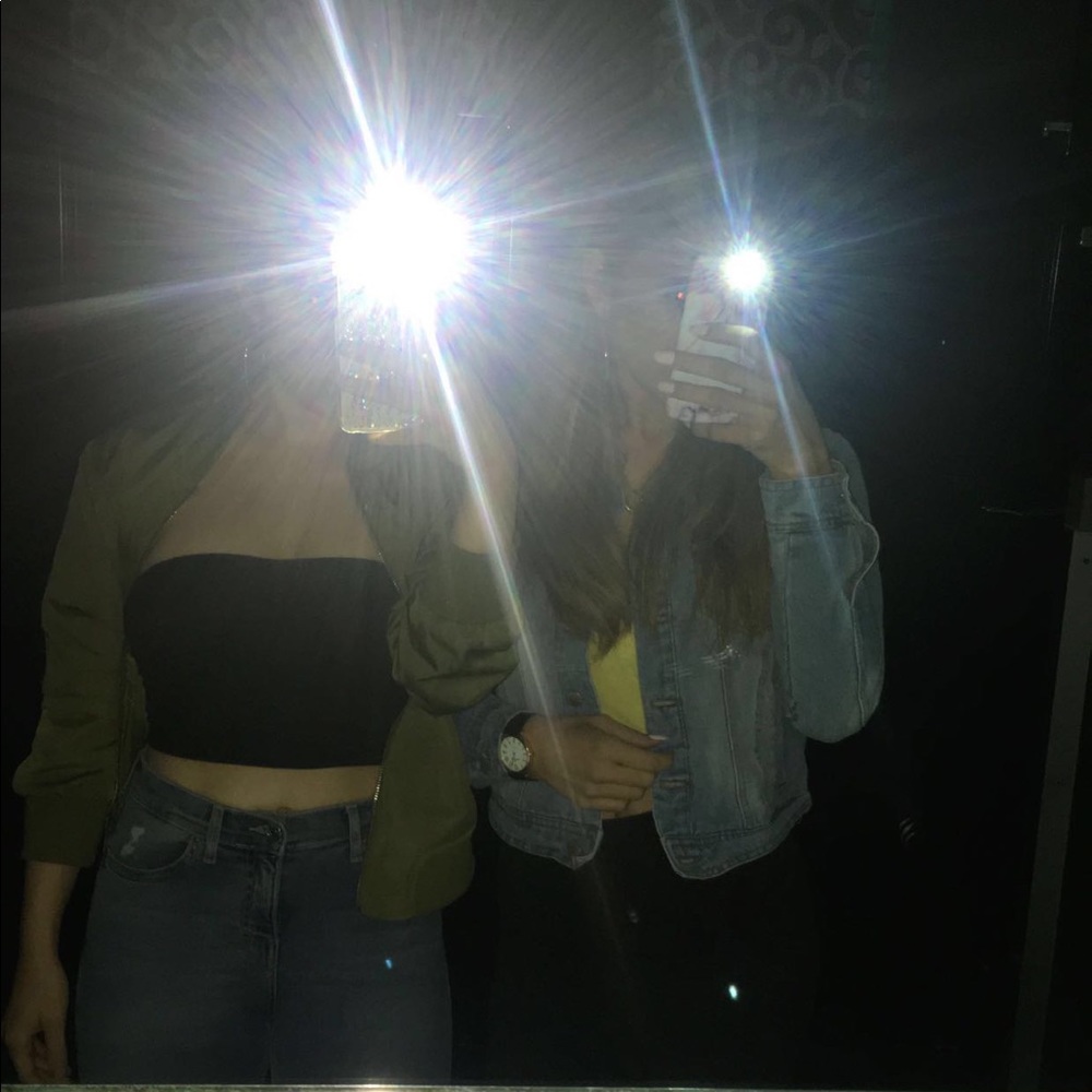 Meet your Posher, Roxanne